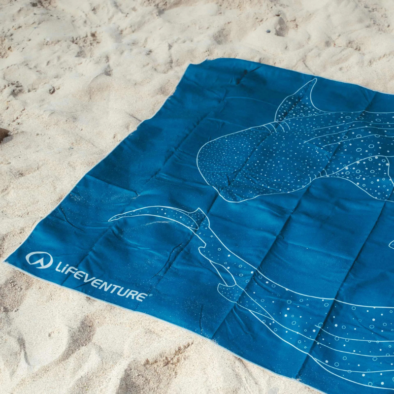 Kelioninis rankšluostis Lifeventure Soft Fibre Towel Whale Shark